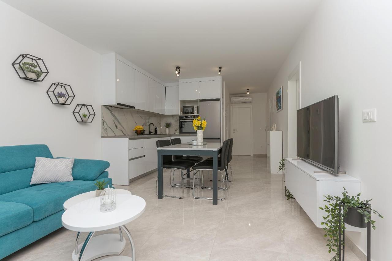 Apartment Ema Makarska Exteriör bild