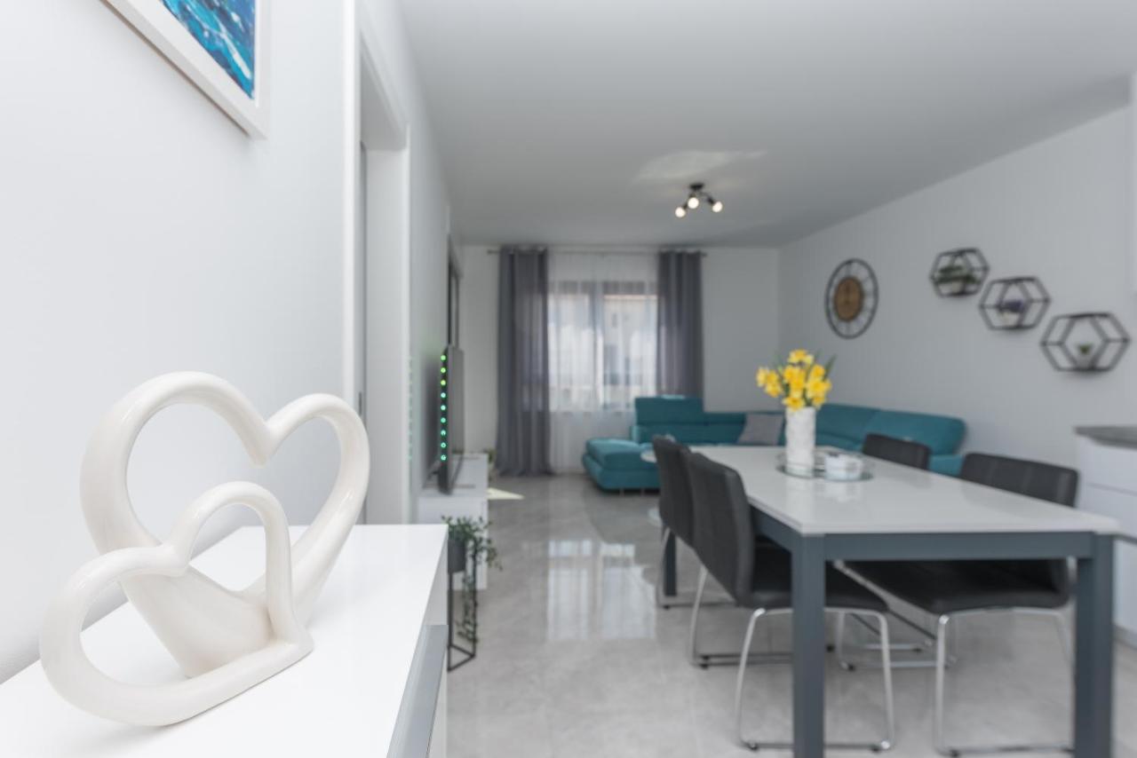 Apartment Ema Makarska Exteriör bild