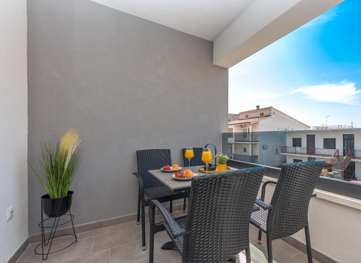 Apartment Ema Makarska Exteriör bild