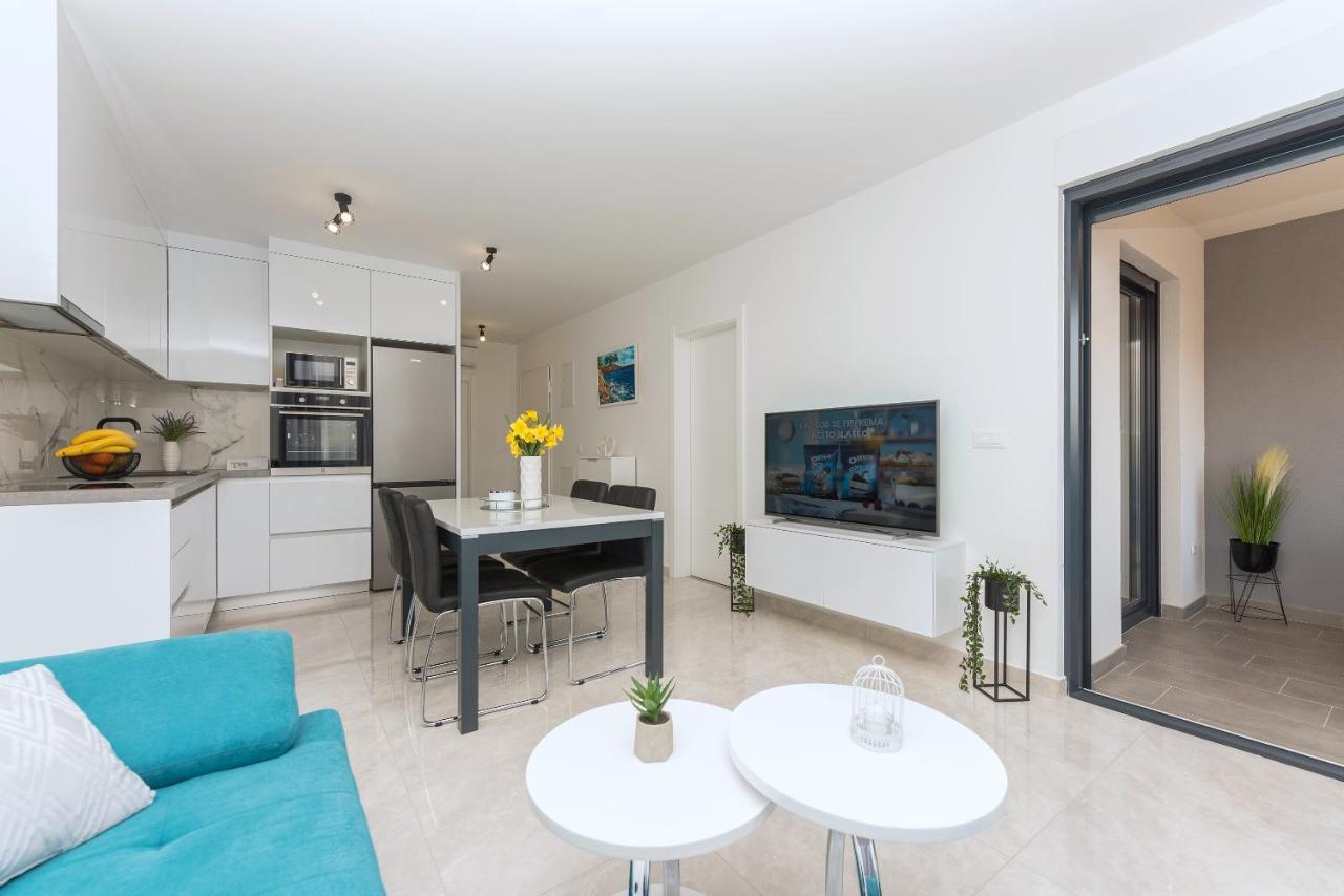 Apartment Ema Makarska Exteriör bild